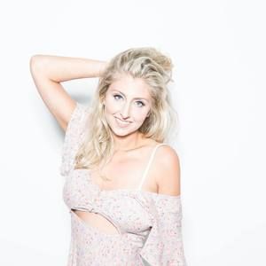 Meet your Posher, Jacqueline